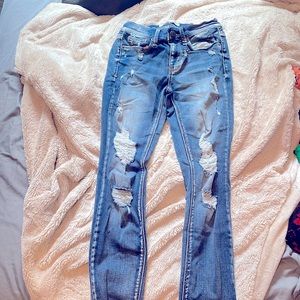 low rise skinny jeans. Brand: Mudd size:1